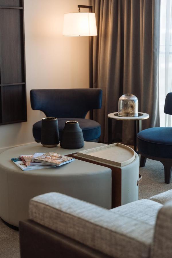 One Global Resorts Green Square Сидней Экстерьер фото A coffee table