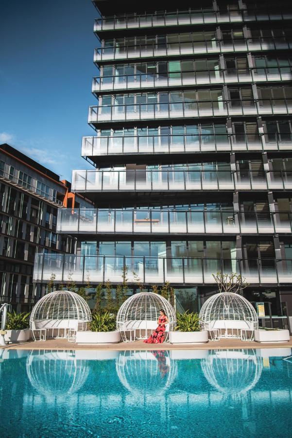 One Global Resorts Green Square Сидней Экстерьер фото The exterior of the building