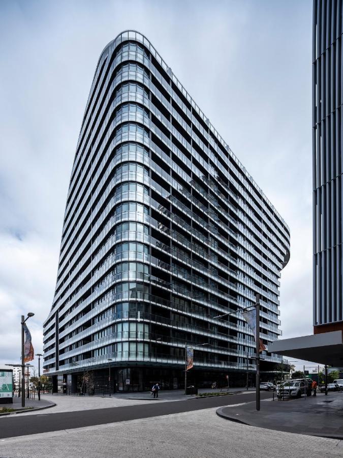 One Global Resorts Green Square Сидней Экстерьер фото The building of the National Institute for Cardiovascular Afflictions
